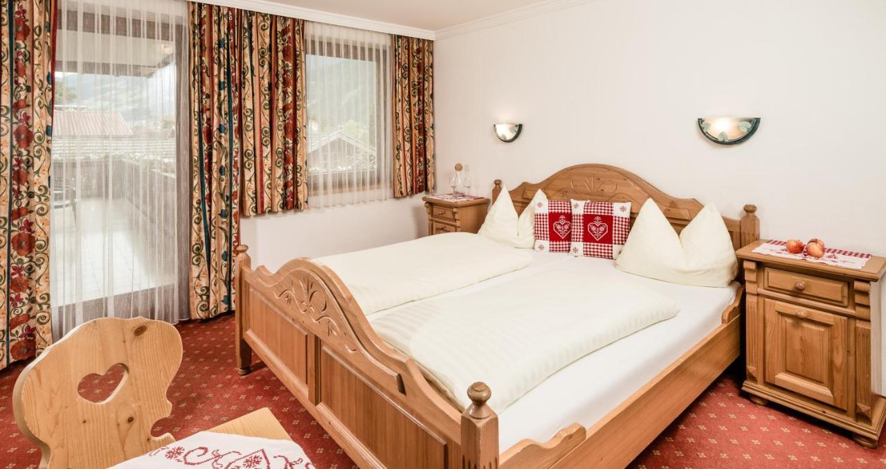Hotel Standlhof Zillertal Uderns Kültér fotó