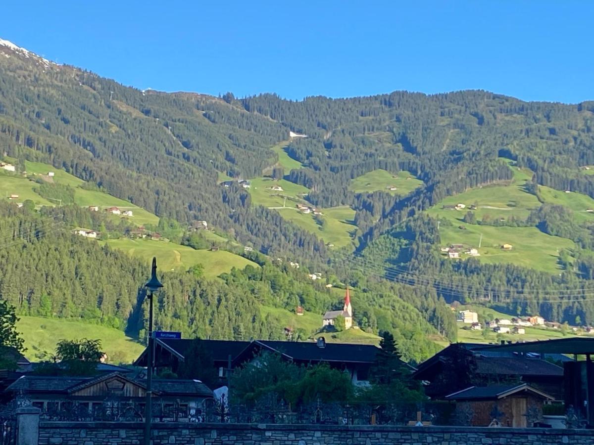 Hotel Standlhof Zillertal Uderns Kültér fotó