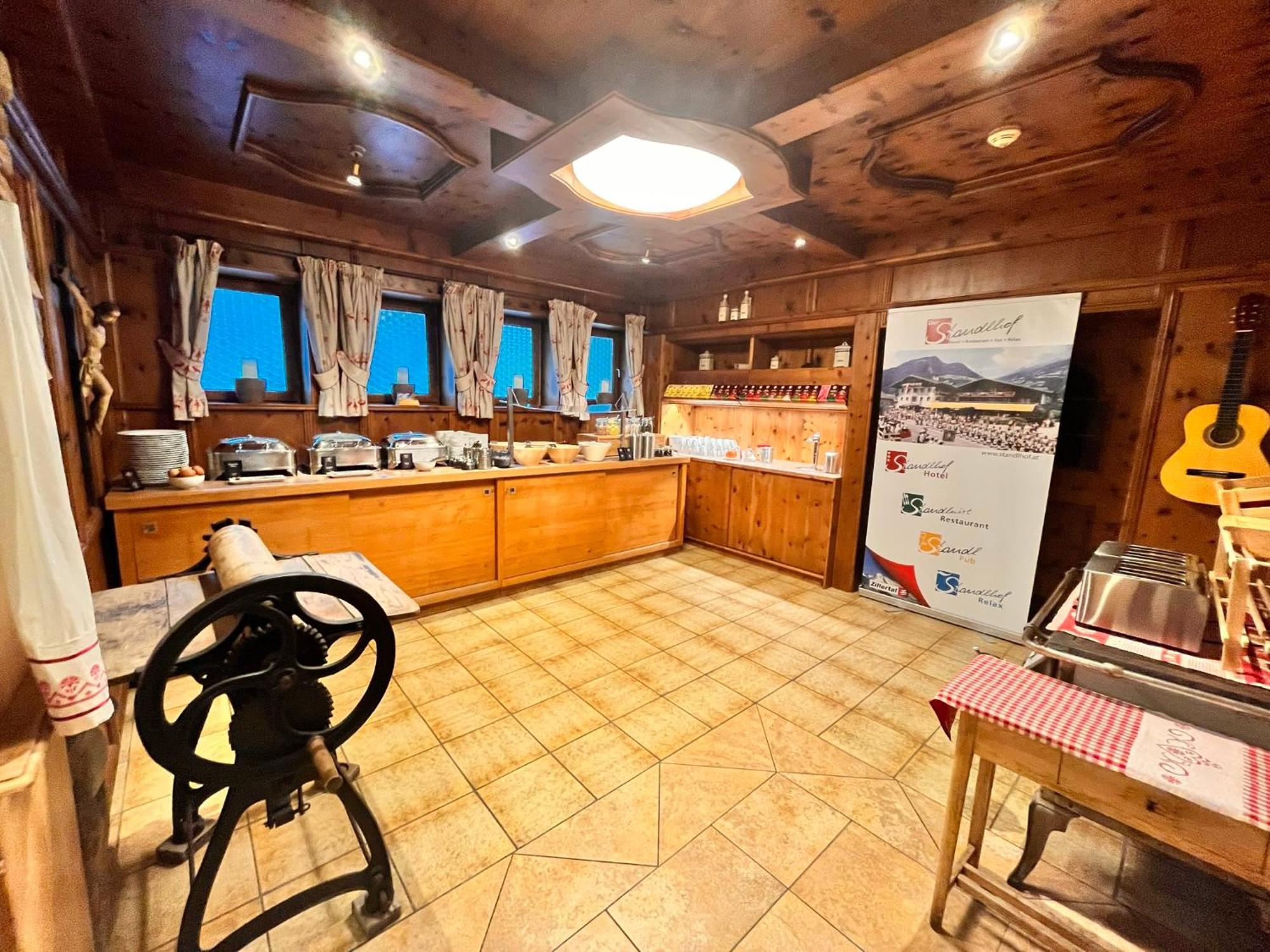 Hotel Standlhof Zillertal Uderns Kültér fotó