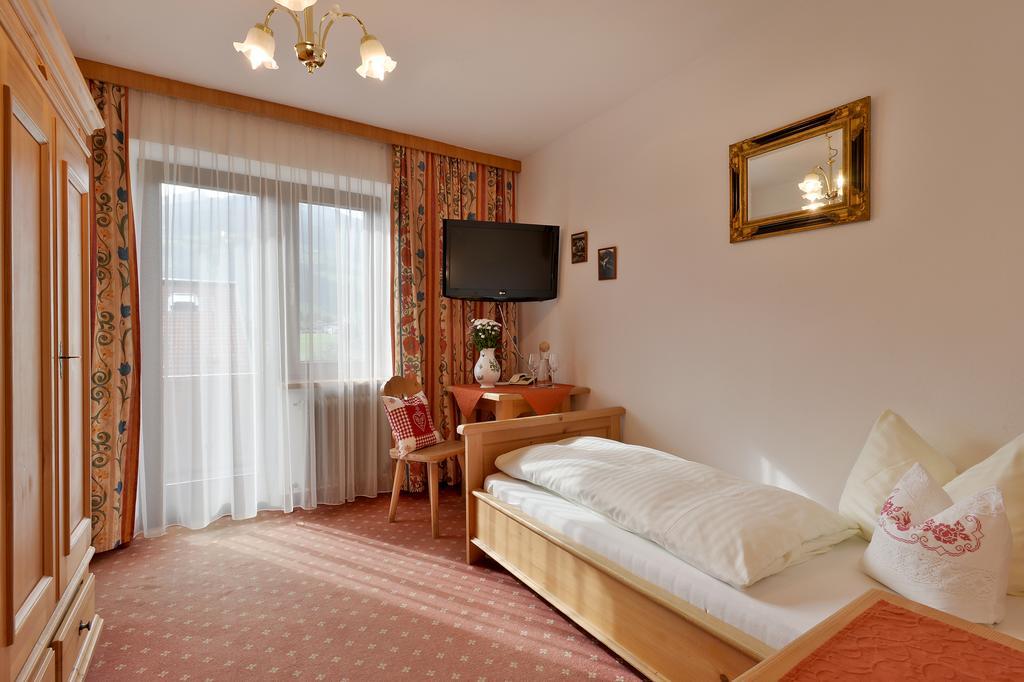 Hotel Standlhof Zillertal Uderns Kültér fotó